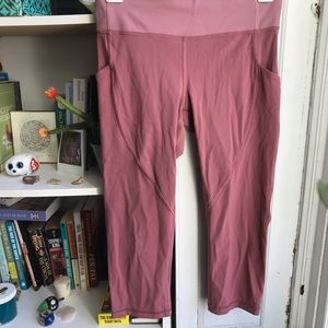 Lululemon cropped leggings size 6